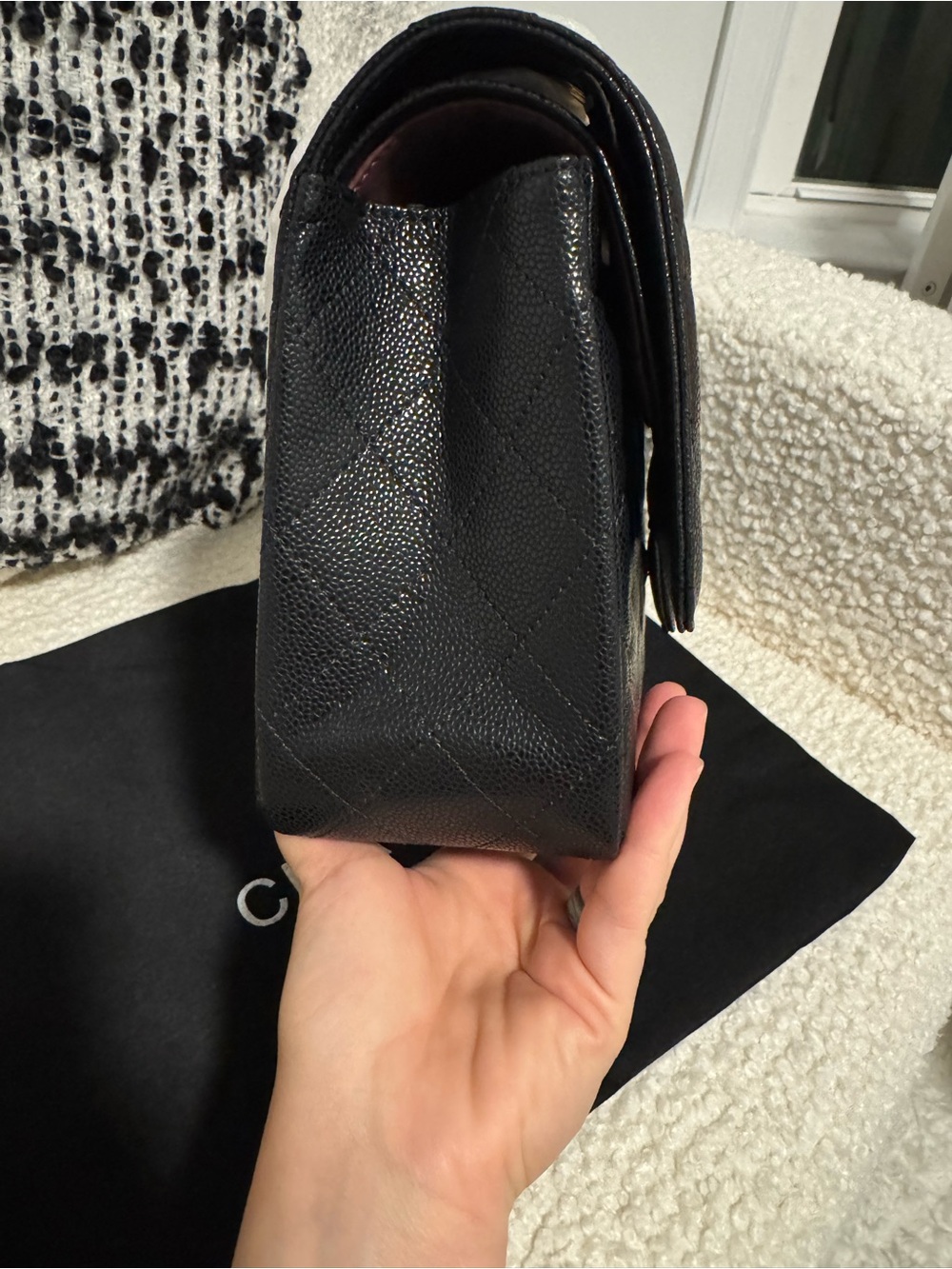 ✨CHANEL CLASSIC FLAP BAG ✨ - Picture 8 of 15